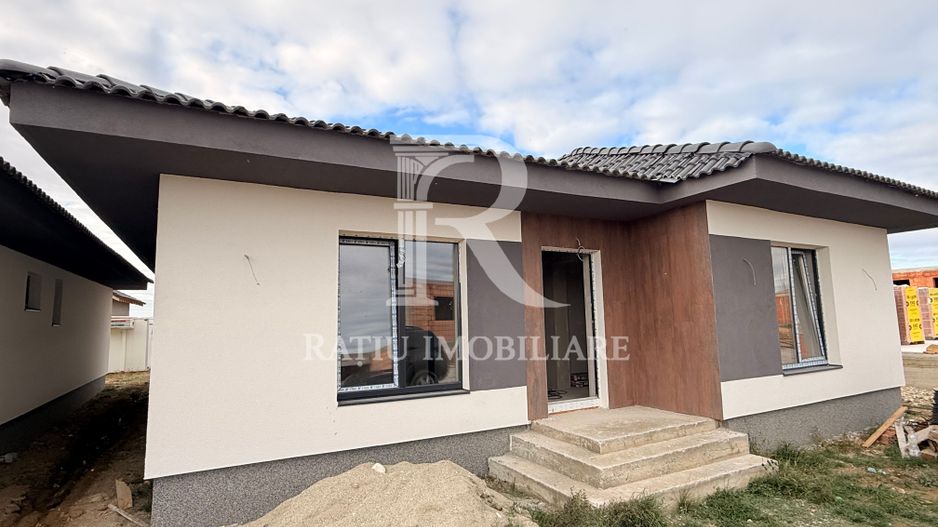 Casă modernă cu 3 dormitoare | Cihei | Aproape de Oradea - Poză 1
