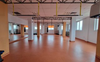 Clădire P+2+M de închiriat – spații servicii / birouri / sală sport - Poză 1