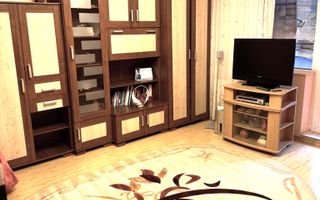 550 Euro inchiriere apartament cu 3 camere, etaj 3 din 8, zona peco BK - Poză 4