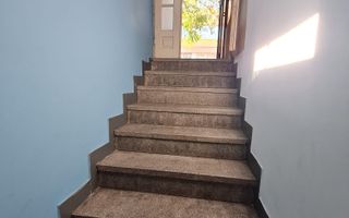 Vila deosebitǎ în zona centrala - Poză 21