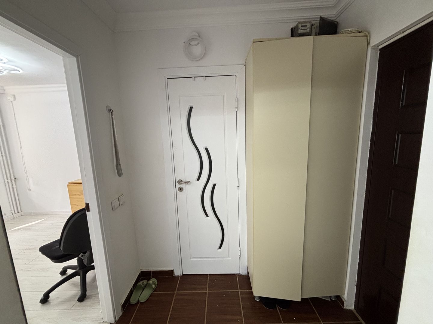 Apartament 3 camere Ozana – etaj 1, parcare inclusă, pet friendly - Poză 11