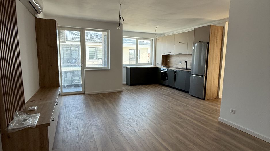 Apartament 3 camere de vânzare – Șelimbăr, zona Mihai Viteazu - Poză 2
