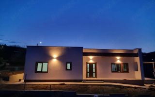 Casă de vânzare în Tomesti, teren 500 mp, 3 dormitoare, 2 băi - Poză 1