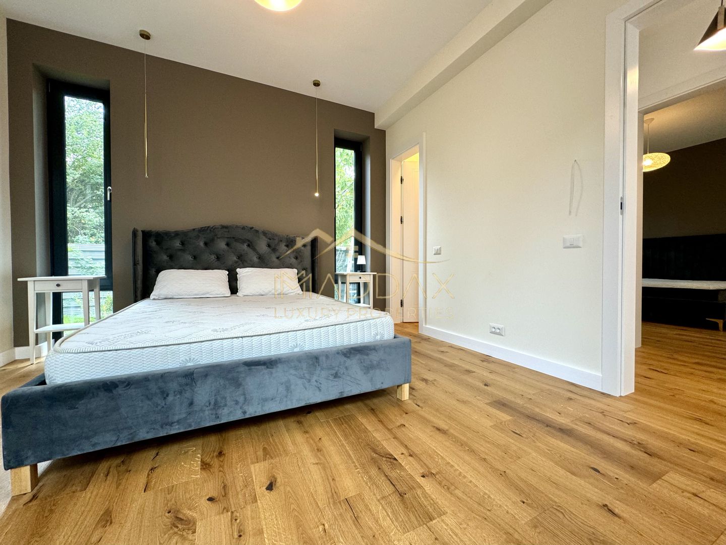 Vila cu 5 camere // * 565 mp gradina* // Tunari - Poză 29