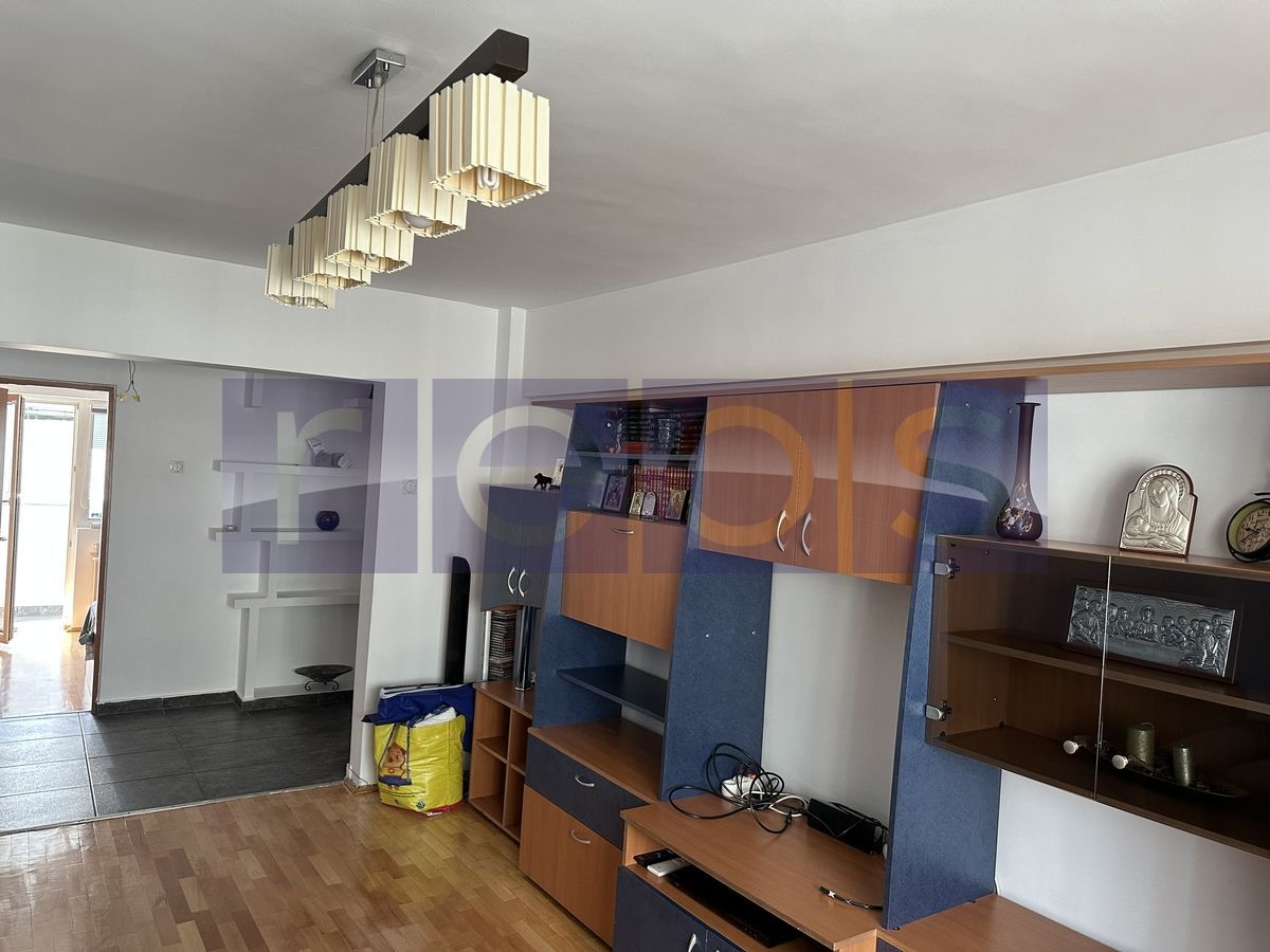 INCHIRIERE 4 CAMERE | DECOMANDAT | LOC DE PARCARE | TITULESCU - Poză 2