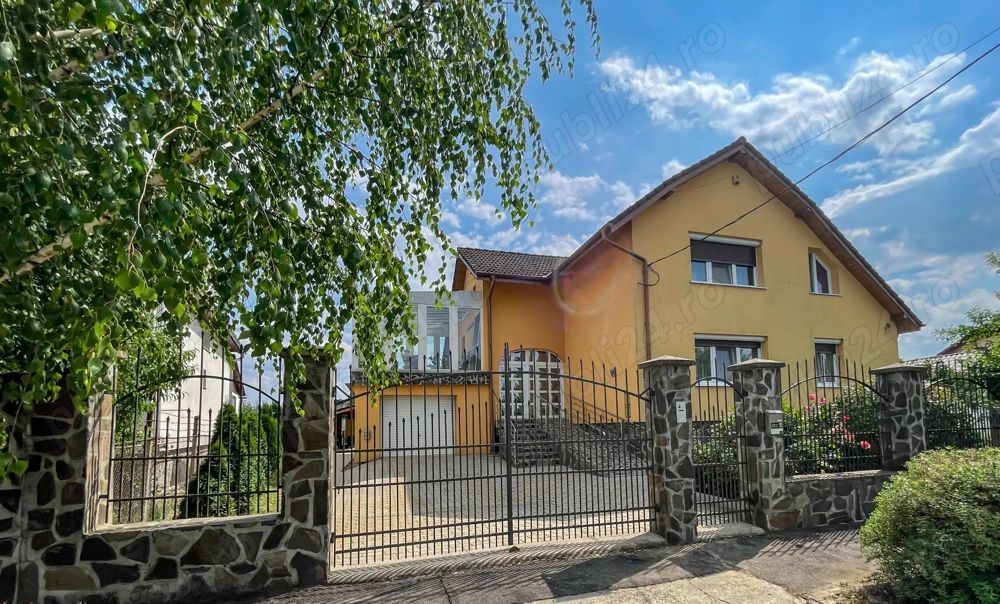 Casă 412 mp teren 1700 mp, zona Bercu Rosu. - Poză 1