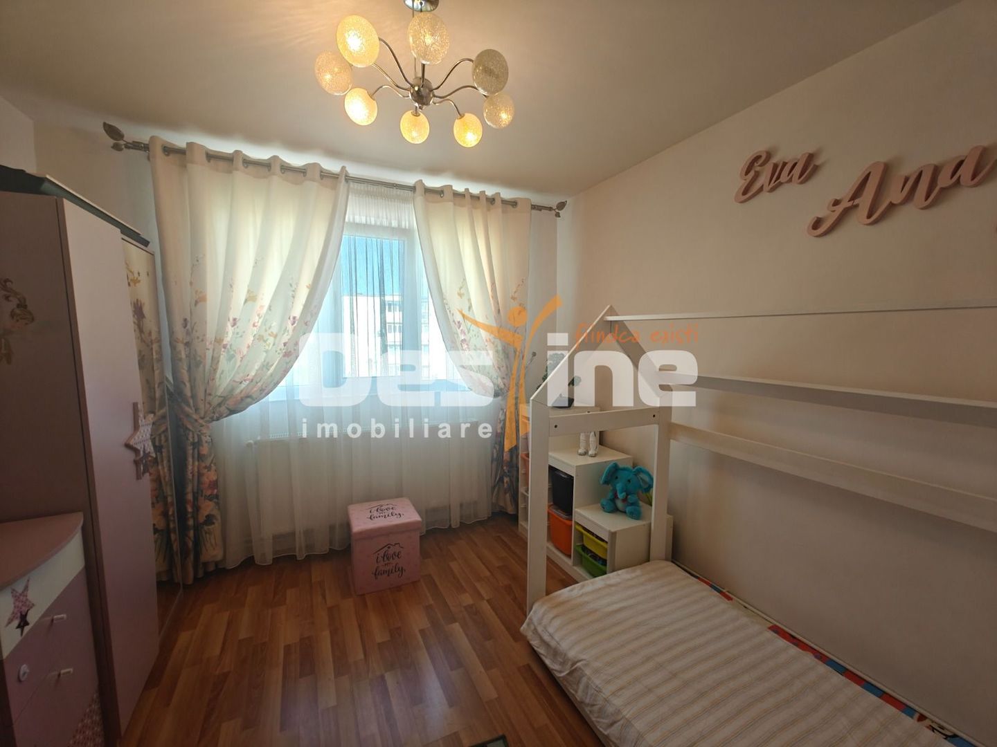 Apartament Superb  3 camere PLopeni 52.86 mp! - Poză 9
