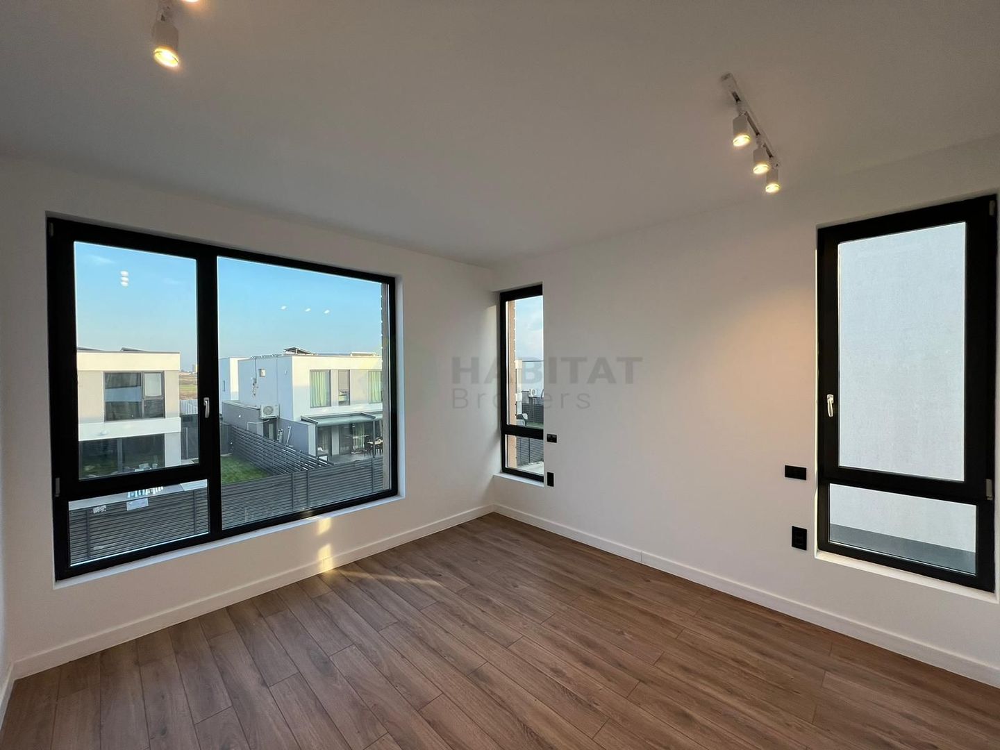 Vilă individuală P+1 cu rooftop 60 mp | 4 camere | 300 mp teren | 0% comision - Poză 12