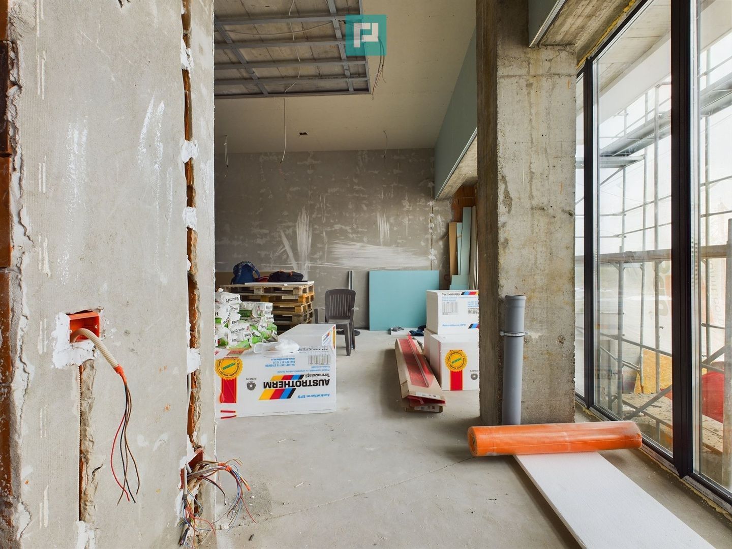 Spațiu Comercial Nou în Complex Rezidențial zona Șoseaua Chitilei - Poză 4