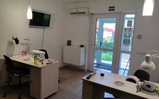 Spatiu comercial, 50 mp + 8 ml vitrina, Florilor, vad pietonal si auto - Poză 1