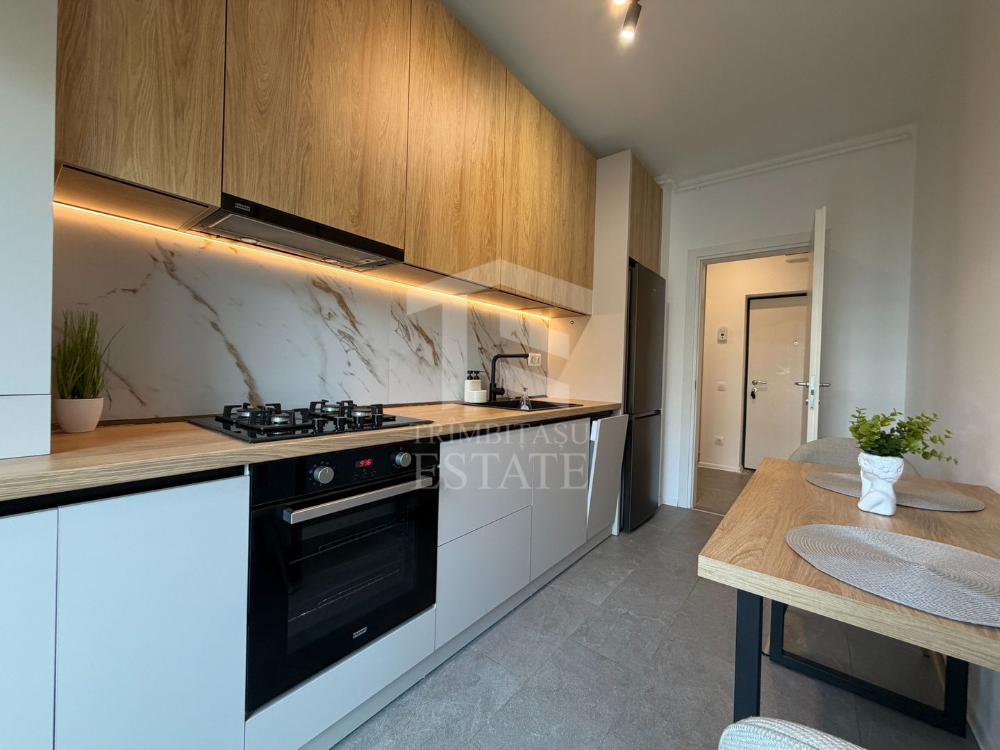 CHITILA - Atria Urban | Chirie 2 Camere cu Curte + Piscina | Parcare - Poză 7