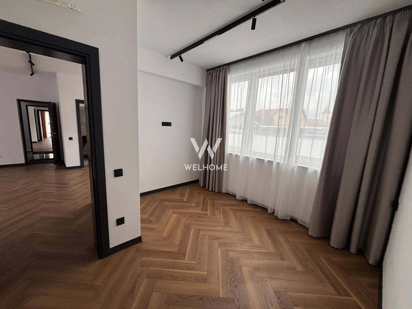 Apartament LA CHEIE cu 2 locuri parcare- Sibiu - Poză 2