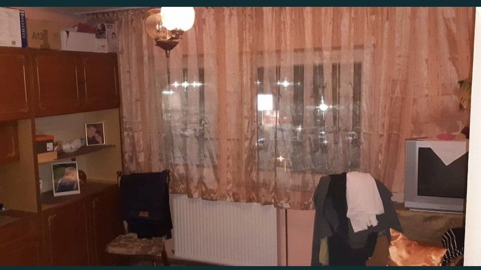 Apartament 3 camere aproape de centru - Poză 1