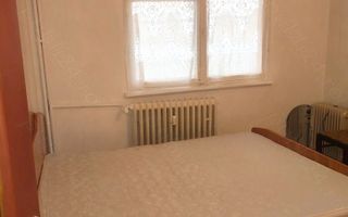 Apartament cu 2 camere decomandate, parter, luminos - Micro 13 - Poză 2