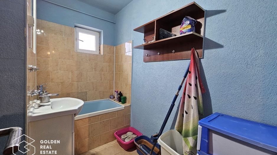 Apartament cu 5 camere ,Micalaca, zona 300 - Poză 4