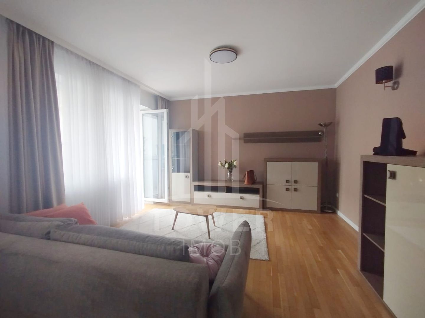 APARTAMENT DE VÂNZARE ÎN INIMA SIBIULUI – GATA DE MUTARE! - Poză 8