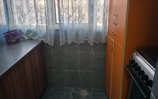 Închiriez apartament 2 camere decomandat - Poză 4