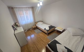 Casa 3 camere de inchiriat garaj curte Zona Tineretului - Poză 13