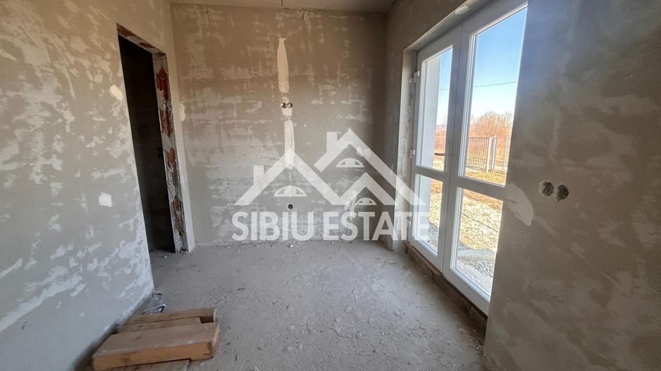 Casa duplex de vanzare 4 camere, 2 bai-s.u. 142 mp. PRET AVANTAJOS - Poză 15