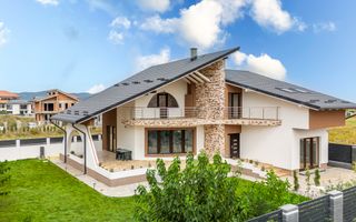 Vila cu arhitectura deosebita, teren 636mp, Cristian, Brasov - Poză 2