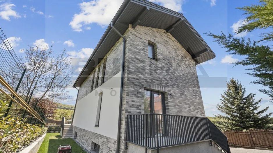 Casa individuala, 5 camere, 190 mp, garaj, 283 mp teren, Zona Faget - Poză 2