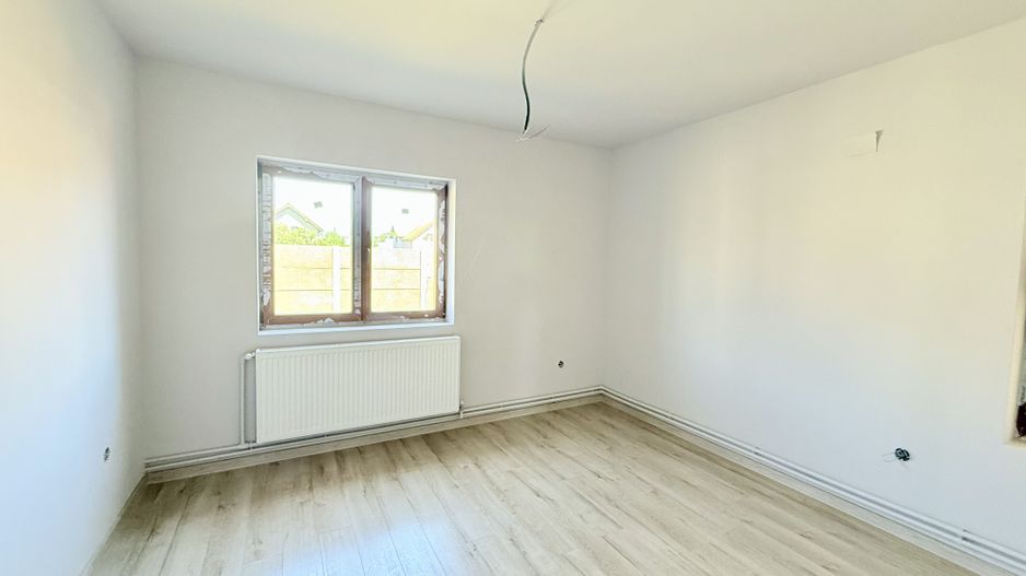 Preț redus 10.000 Eur | Casa finisata, teren 450 mp, in Pecica - Poză 9