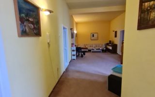 Vila generoasa,destinatii multiple - Poză 36