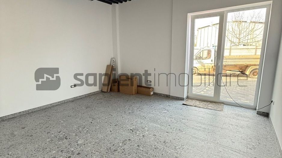 Închiriere spațiu mixt – Hală | Showroom | Birouri - Poză 7