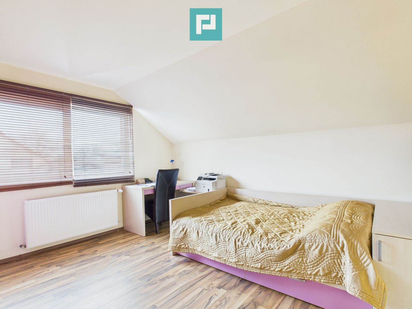 Vilă elegantă cu etaj în Zădăreni - Poză 17