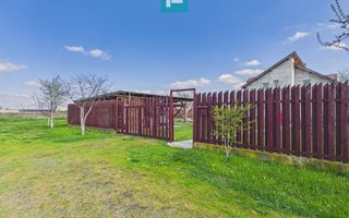 Casă cu 7 camere și teren generos în Șofronea - Poză 16