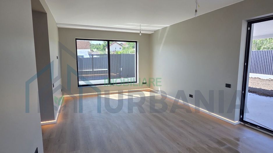 Casa Smart Panouri fotovoltaice Pompa caldura vata bazaltica 15 - Poză 2