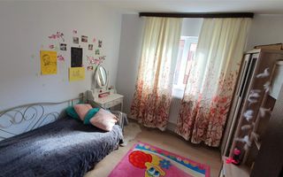 Apartament 3 camere, etaj intermediar, Cetate - Poză 4