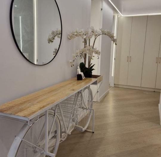 Cortina North, Particular - Poză 6