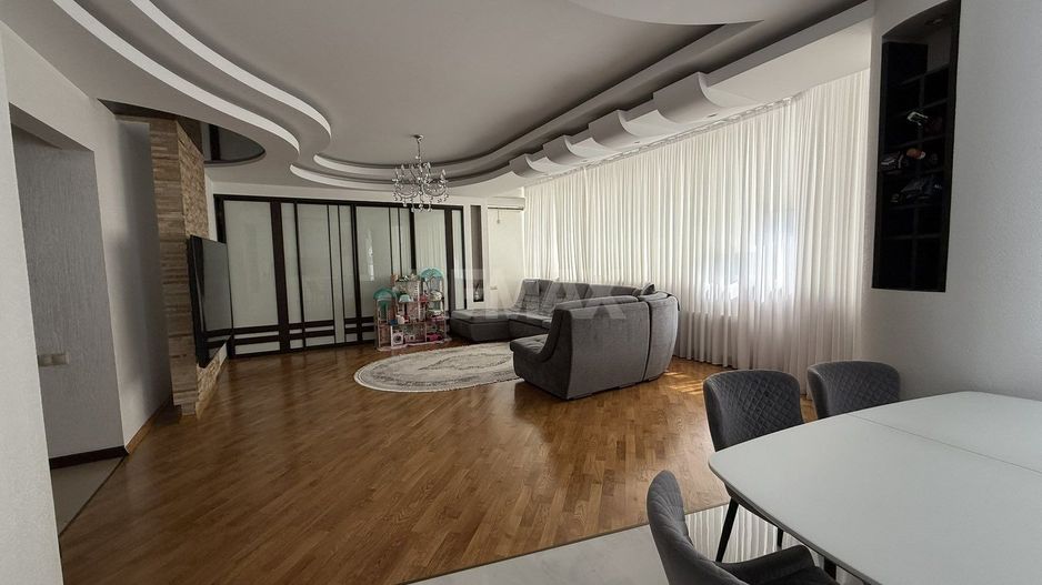 Apartament spre vinzare sectorul Rascani - Poză 1