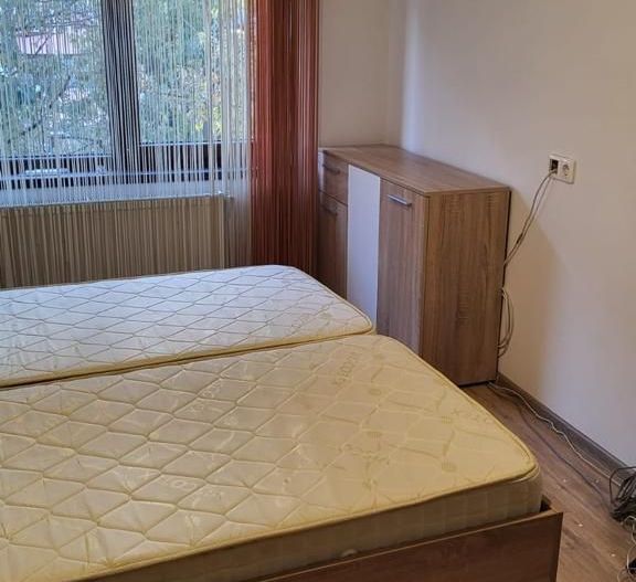 De Vanzare Apartament 3 camere in Vila Sebastian sect 5 - Poză 5