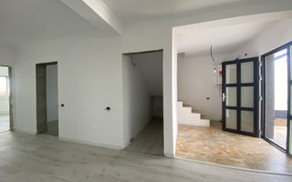 Valu lui Traian (COD 07) Casă P+M cu 5 camere, teren de 517 mp - Poză 3