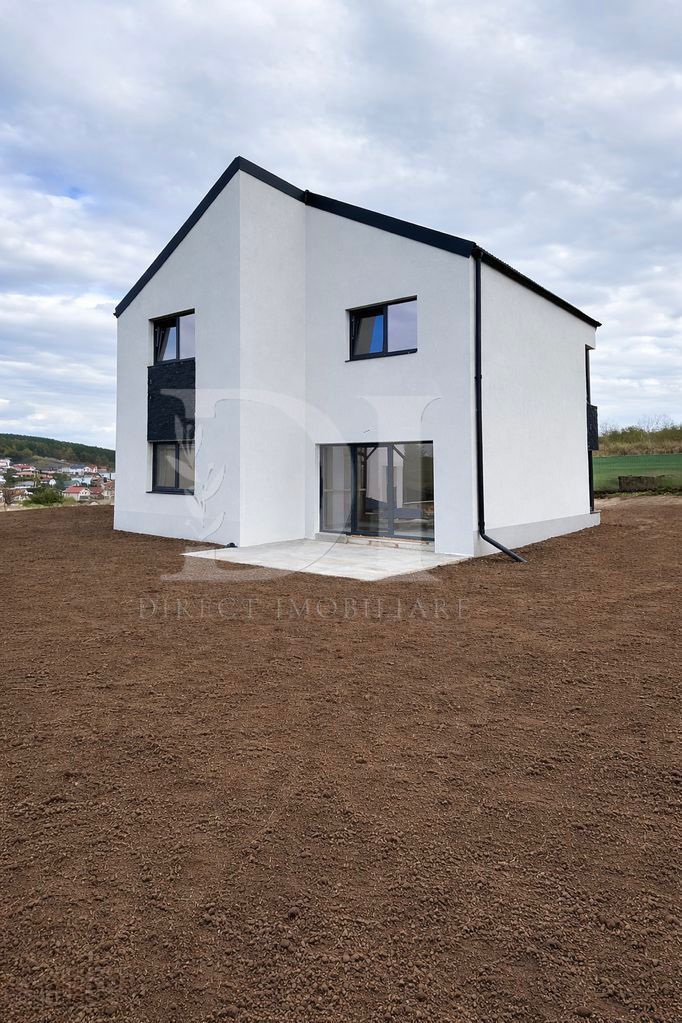 Casă individuală cu vedere la lac – Apahida - Poză 2