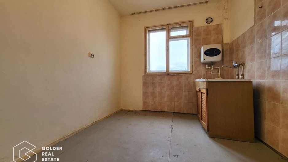 Apartament 4 camere, decomandat, oras Lipova - Poză 6
