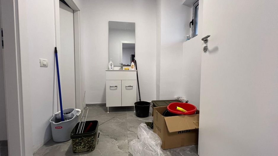 Spațiu comercial de vânzare – 247 mp utili, împărțiți în 2 unități - Poză 13