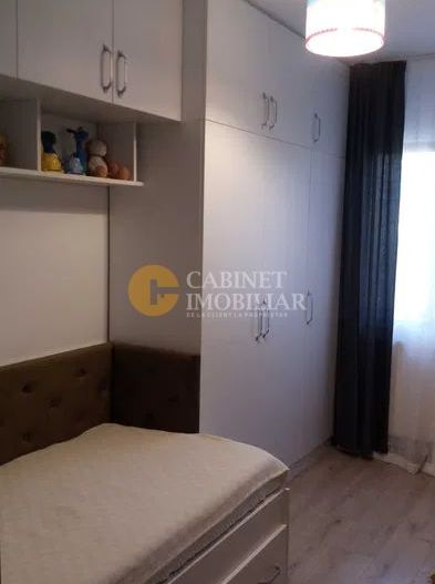 3 camere decomandat- Etaj 2- Renovat - Zona Alexandru cel Bun/ Minerva - Poză 4