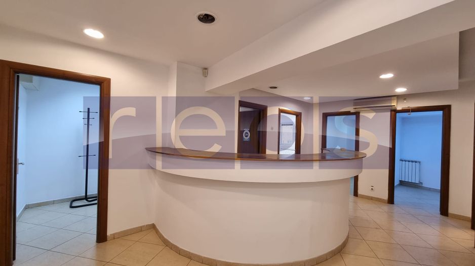 VANZARE SPATIU COMERCIAL | 15 CAMERE | ZONA UNIRII - Poză 3