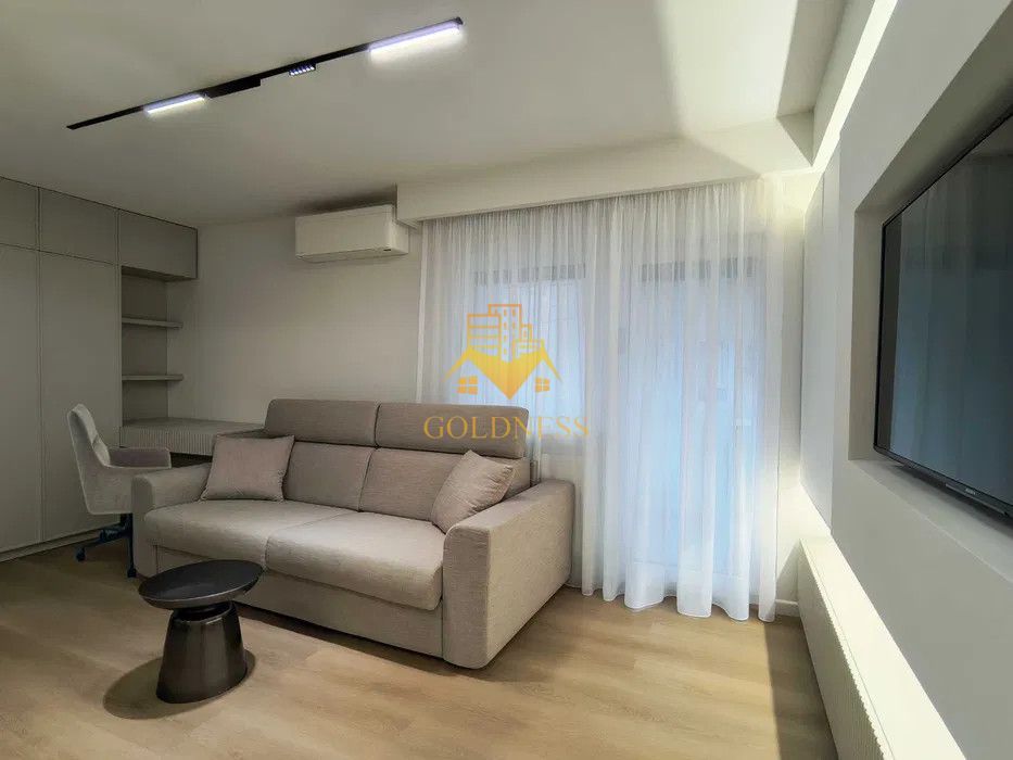 1 Camera Decomandata, Centru, P-ta Mihai Viteazu, Modern, Parcare - Poză 3