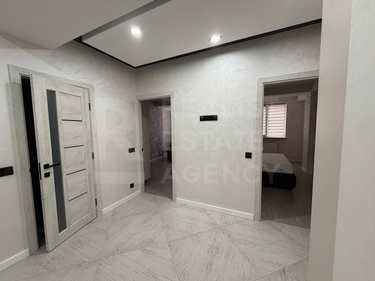 Chirie, apartament, 2 camere, str. Sprîncenoaia, Centru - Poză 5