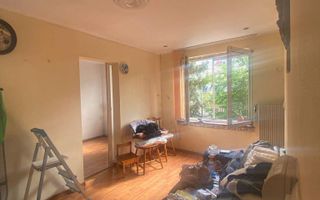 ageuropa.ro vinde ap. 2 cam etaj 2 Micro 14 - Poză 1