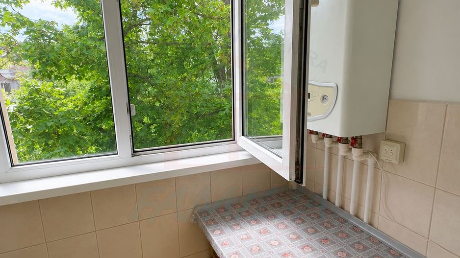 Apartament 2 camere, etaj 3, în inima cartierului Tiglina 2 - Poză 5
