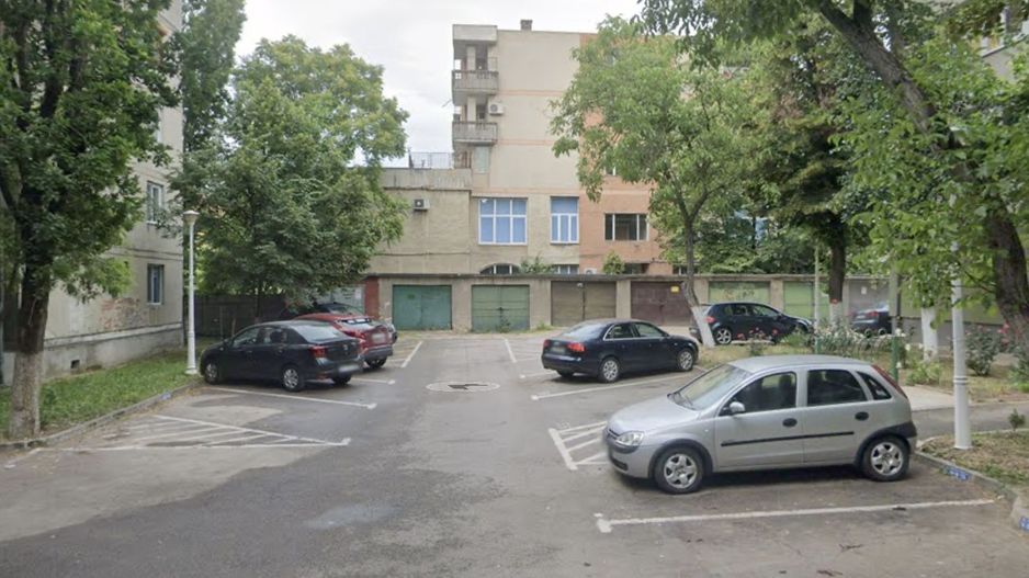 Garaj cu CF, 20 mp, Piata Bucuresti.  12 500 E (neg). Comision 0 - Poză 2