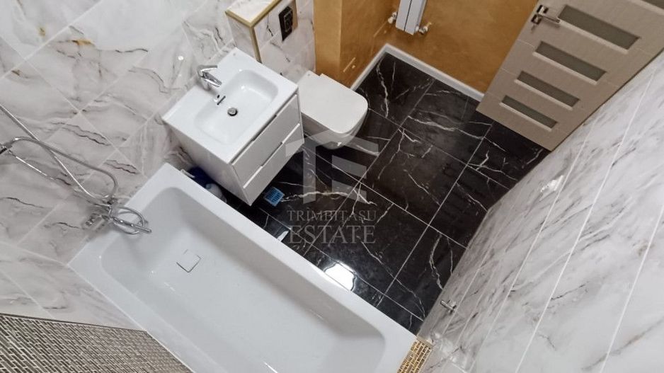 Apartament 3 camere in Prelungirea Ghencea. Renovat de la 0 ! - Poză 1