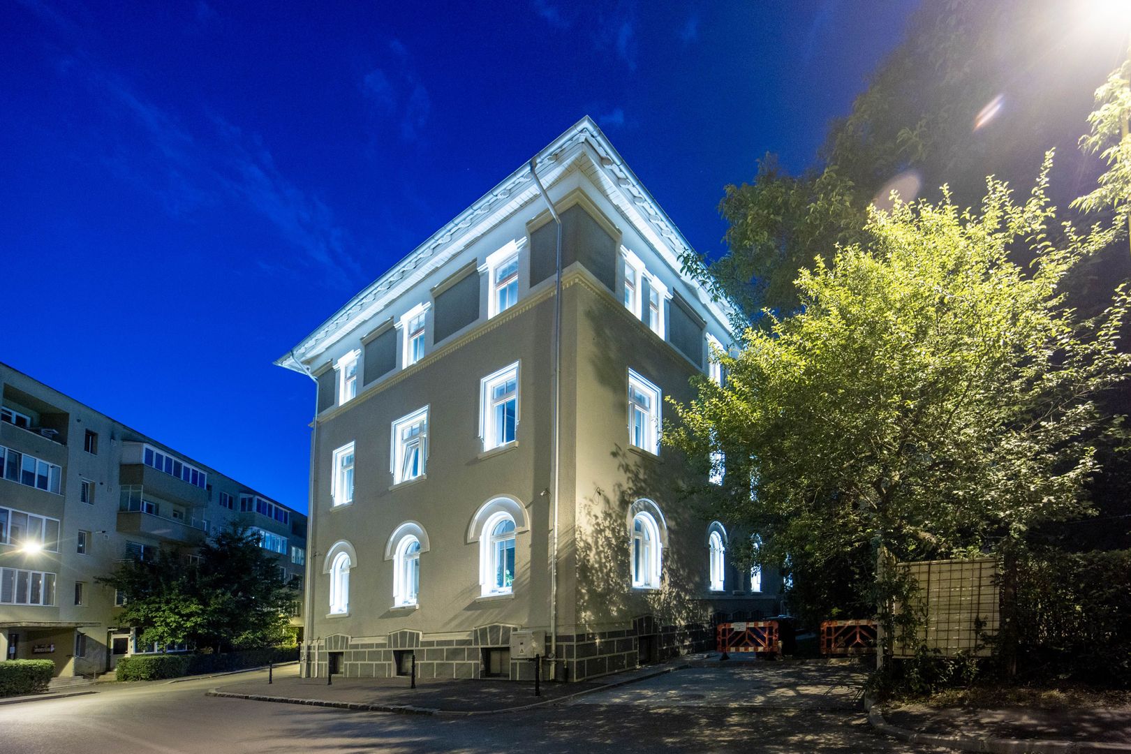 Clădire administrativă renovată integral – oportunitate investițională – Brașov - Poză 12