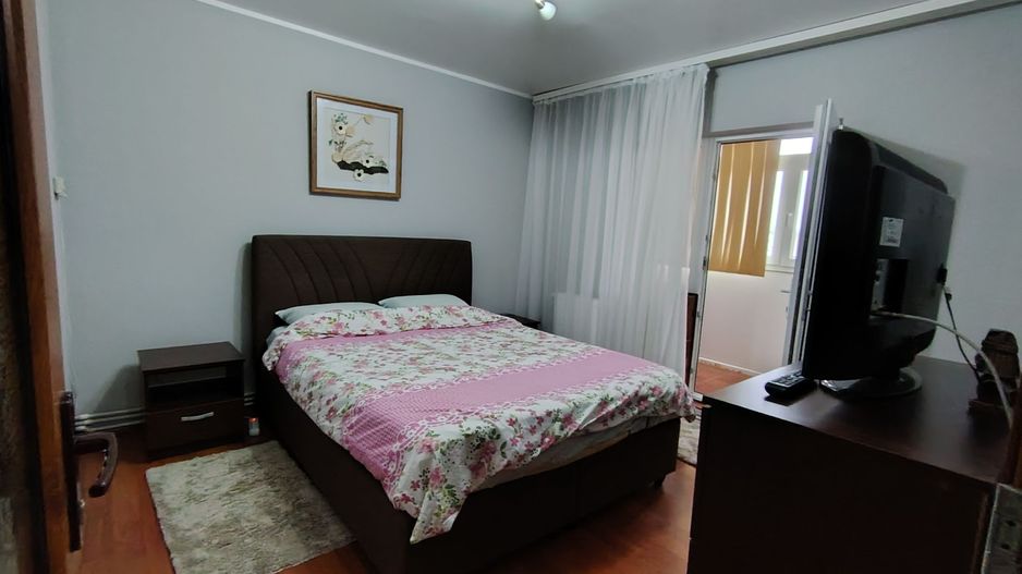 Inchiriez apartment 3 camere. - Poză 2