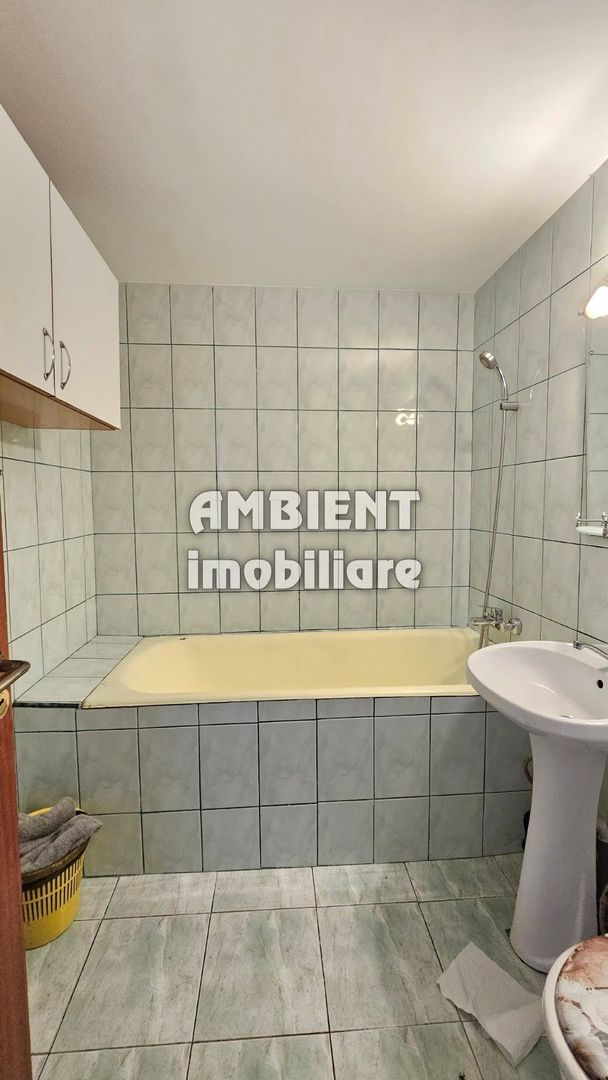 Apartament cu 3 camere, etaj 3, zona TRAIAN - RECUMED; - Poză 6